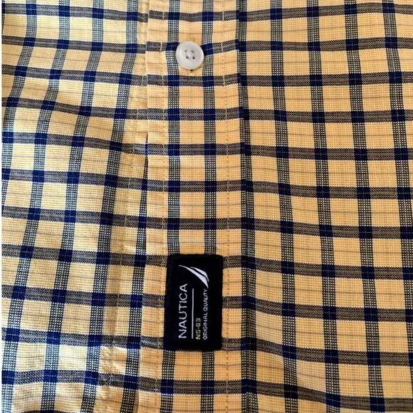 Nautica Men's Yellow & Black Plaid Long Sleeve Button Shirt Size Medium - Picture 4 of 6